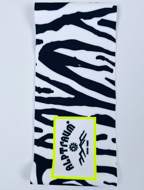 hb-cut-Safari-blackwhite6